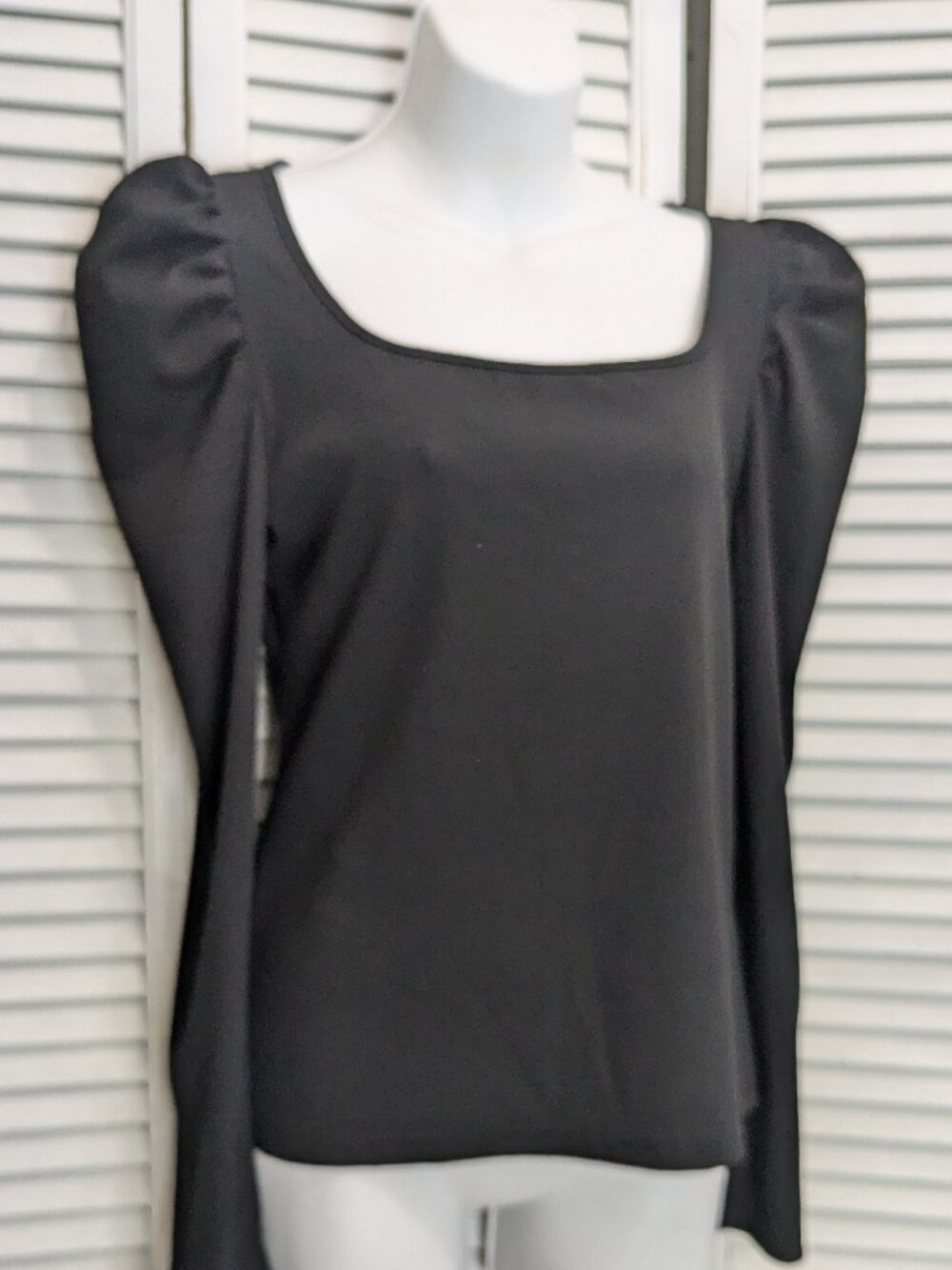 Black Square Neck Long Sleeve Top puff shoulder LARGE Ribbed knit
